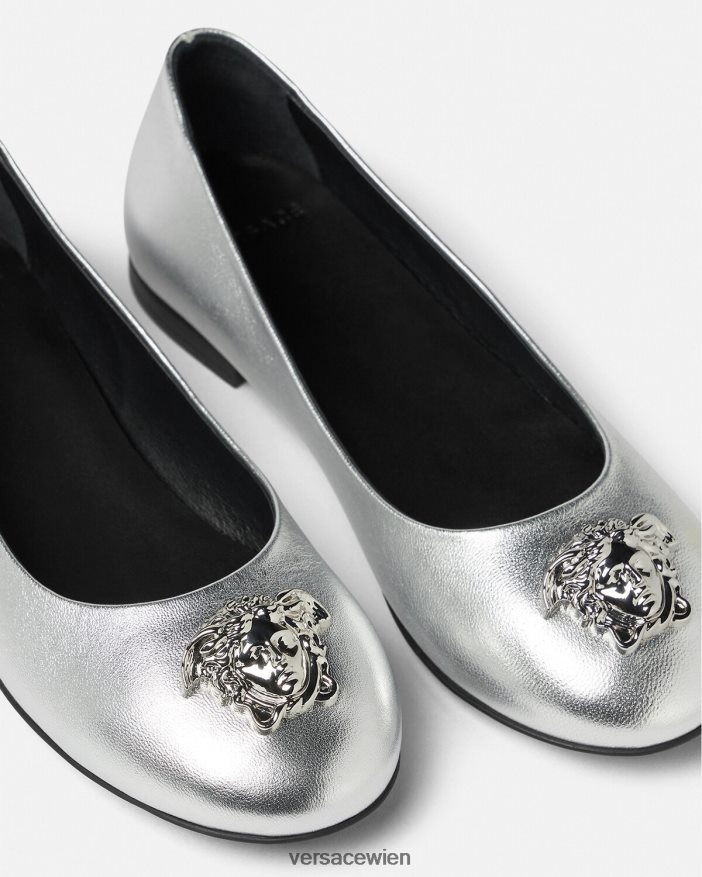 grau Ballerinas „La Medusa“ in Metallic-Optik Versace Kinder Schuh 8N4XJD2029